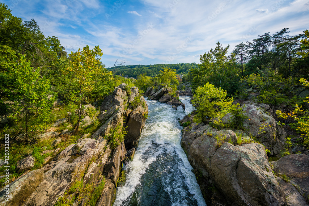 Rapids in the Potomac River at Great Falls, seen from Olmsted Is Rapids in the Potomac River at Great Falls, seen from Olmsted Is