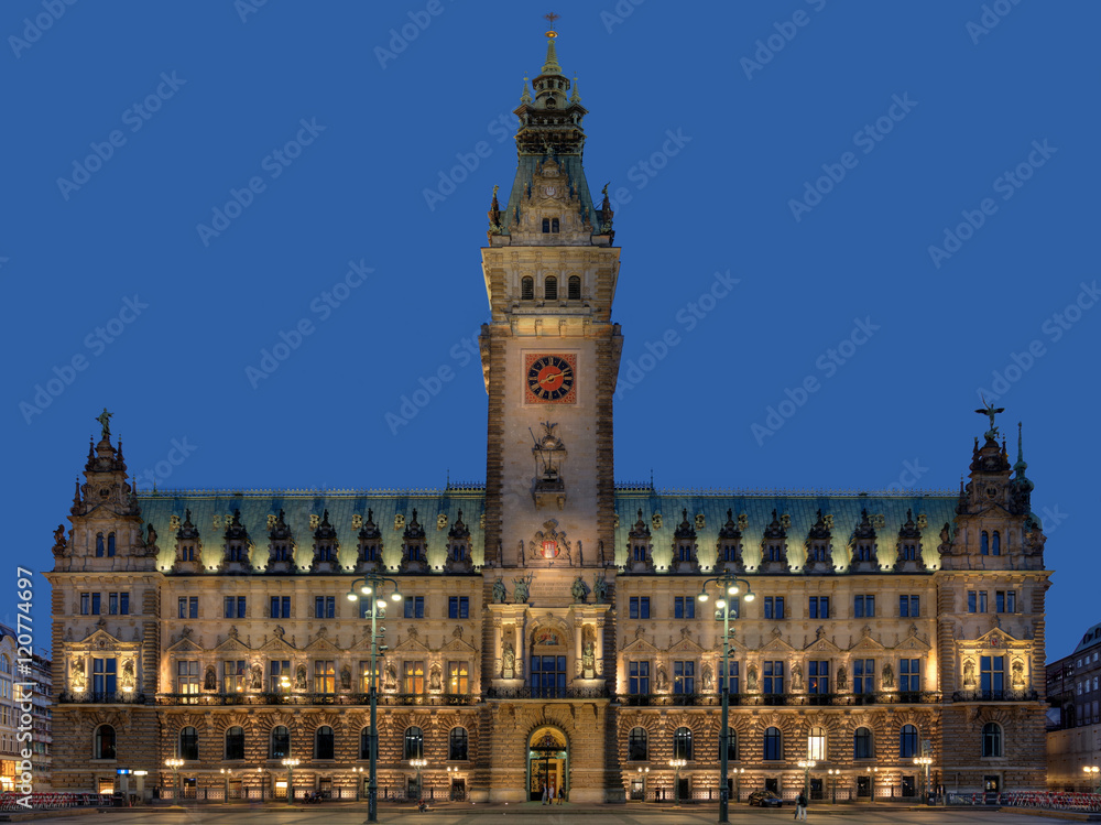 Rathaus Hamburg entzerrt