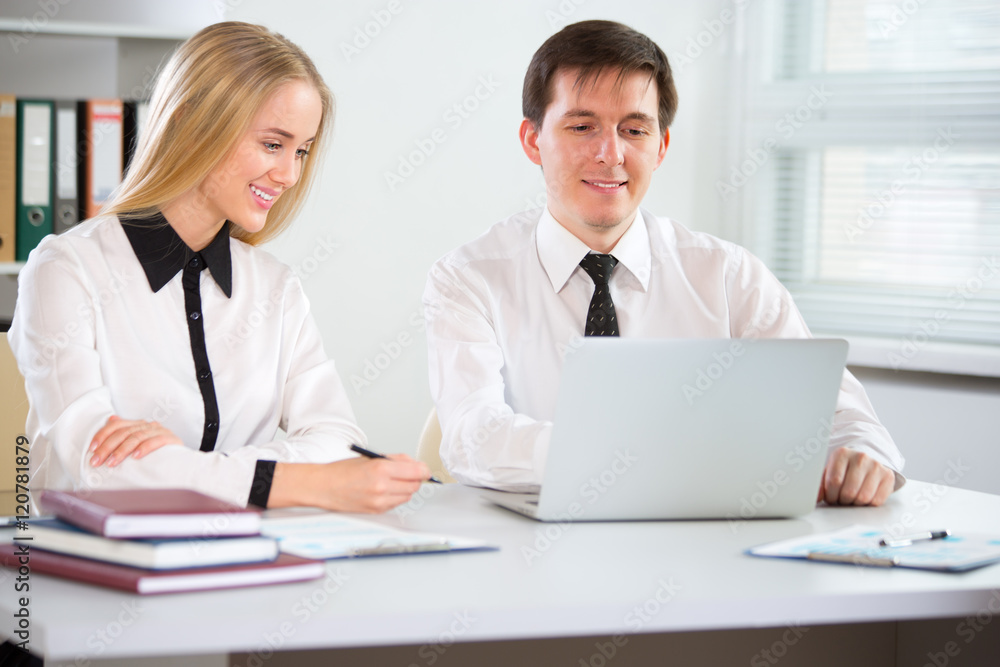 Obraz premium Young business people