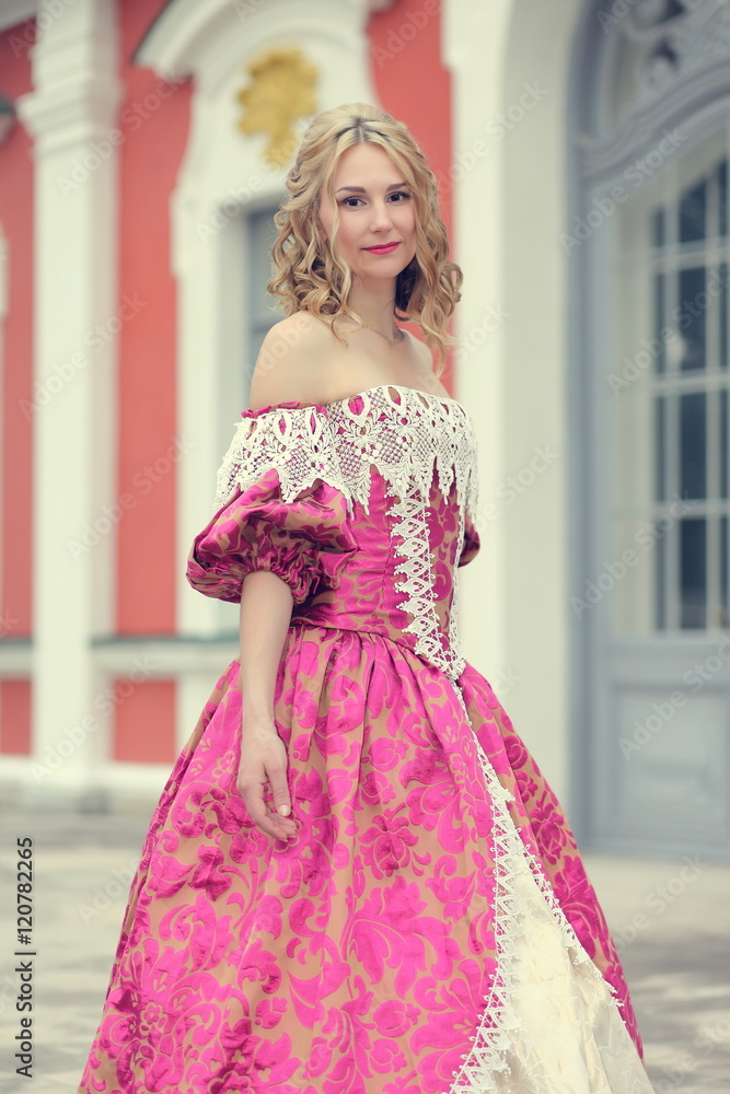 Fototapeta premium girl in a classic ball gown