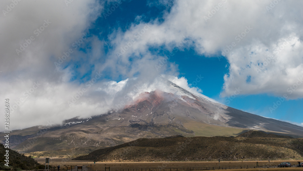 vulcano dell ecuador