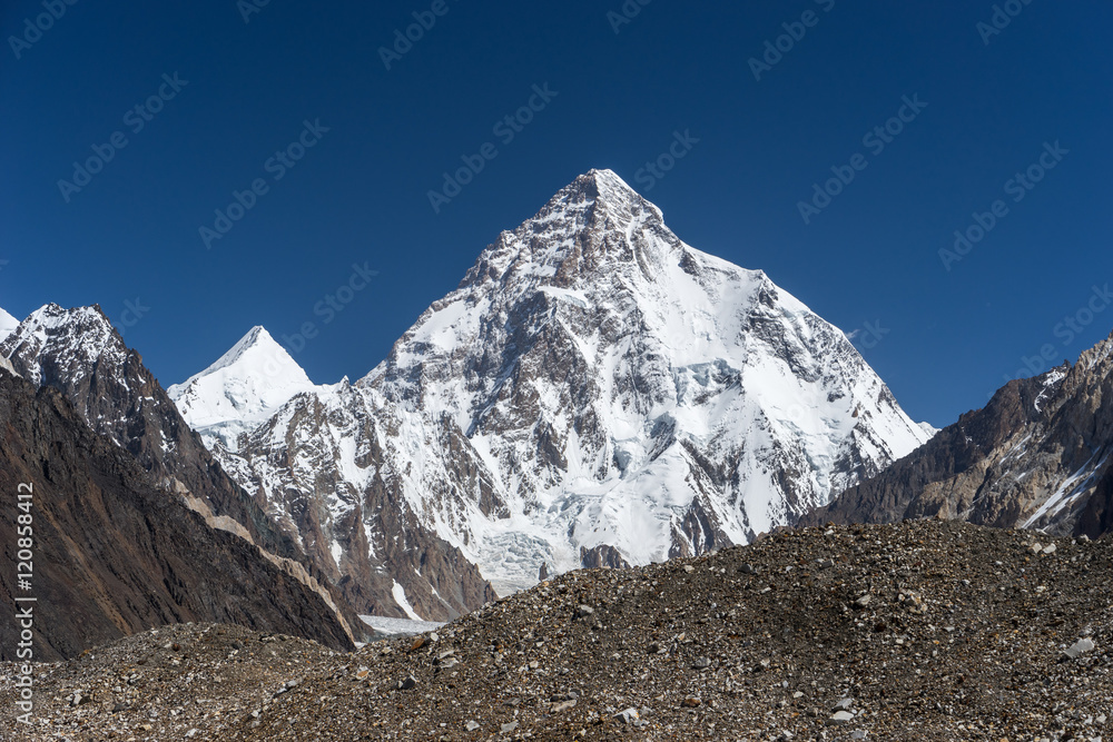 Fototapeta premium Krajobraz górski K2, K2trek