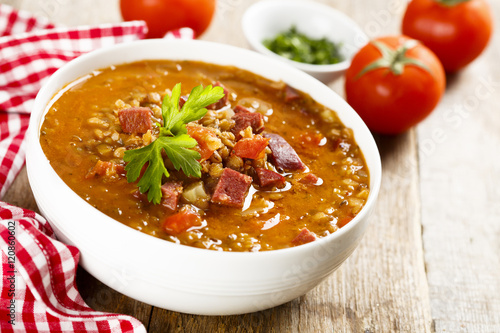 Tomato soup with lentils and sausages 