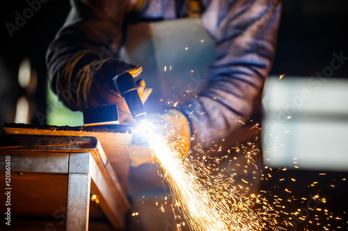 Foto Cutting metal with plasma equipment