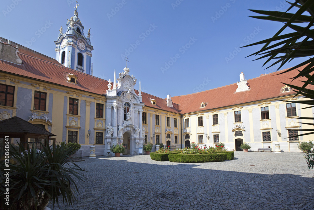 Naklejka premium Stift Dürnsten, Innenhof