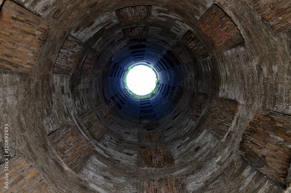 Pozzo di San Patrizio StockFoto Adobe Stock