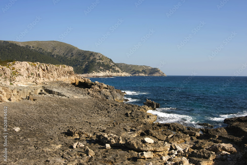 Felsenküsten am Mittelmeer