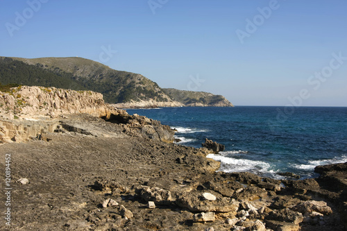 Felsenküsten am Mittelmeer © R+R