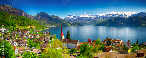 Panorama image of village Wegis, lake Lucerne (Vierwaldstatersee © Eva Bocek