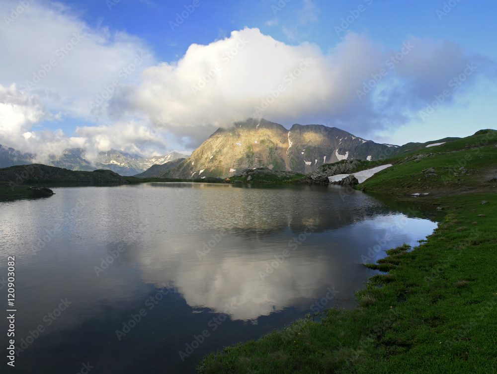 Summer view of the upper waterton lake and mountain, national park