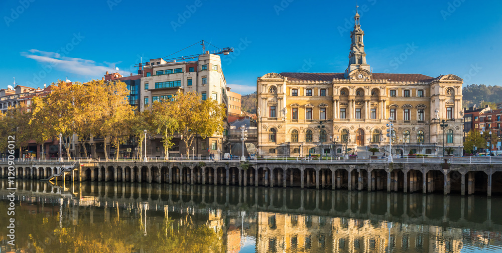 Obraz premium Bilbao city in november - shots of Spain - Travel Europe