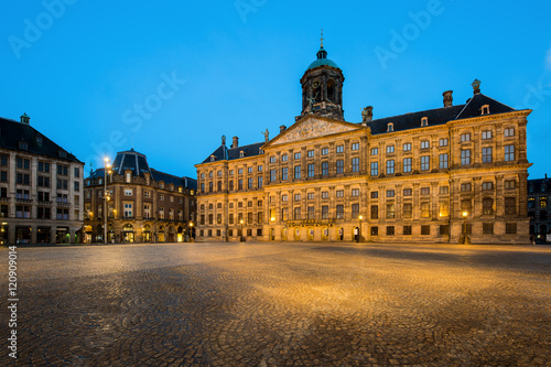 Fototapeta Naklejka Na Ścianę i Meble -  The Royal Palace in Dam square at Amsterdam, Netherlands.