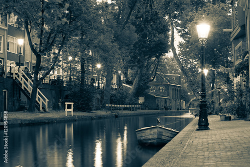 Obraz na płótnie Old canal Oudegracht in historical center of Utrecht city w salonie