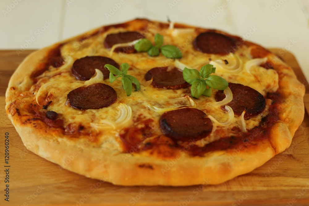 pizza, salami, kuchnia wloska pizza, salami, kuchnia wloska
