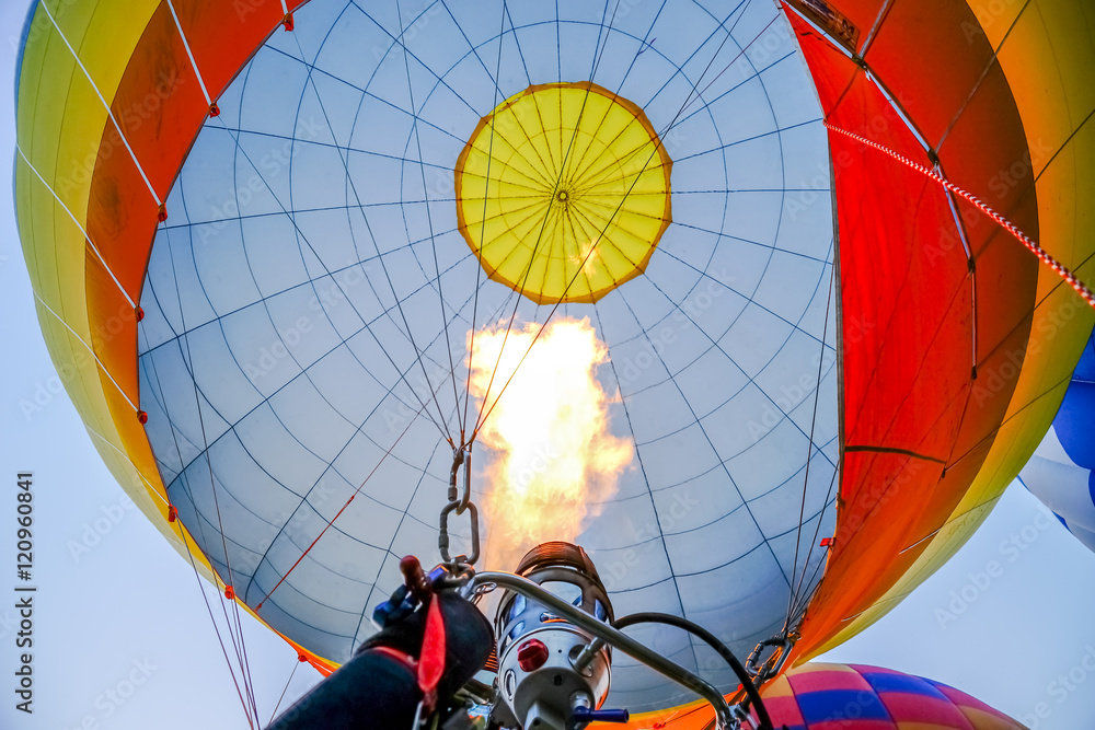 Fototapeta premium CHIANG MAI THAILAND INTERNATIONAL BALLOON FESTIVAL 2013 - Day