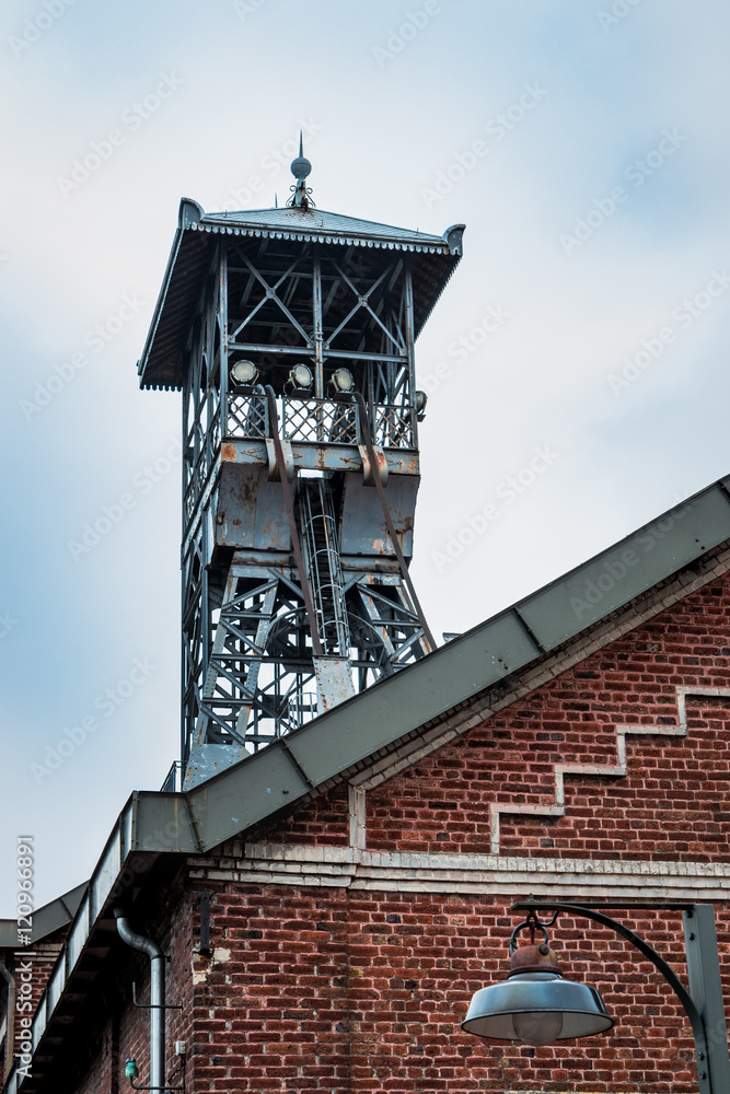 Bâtiments et Chevalement de la mine de charbon