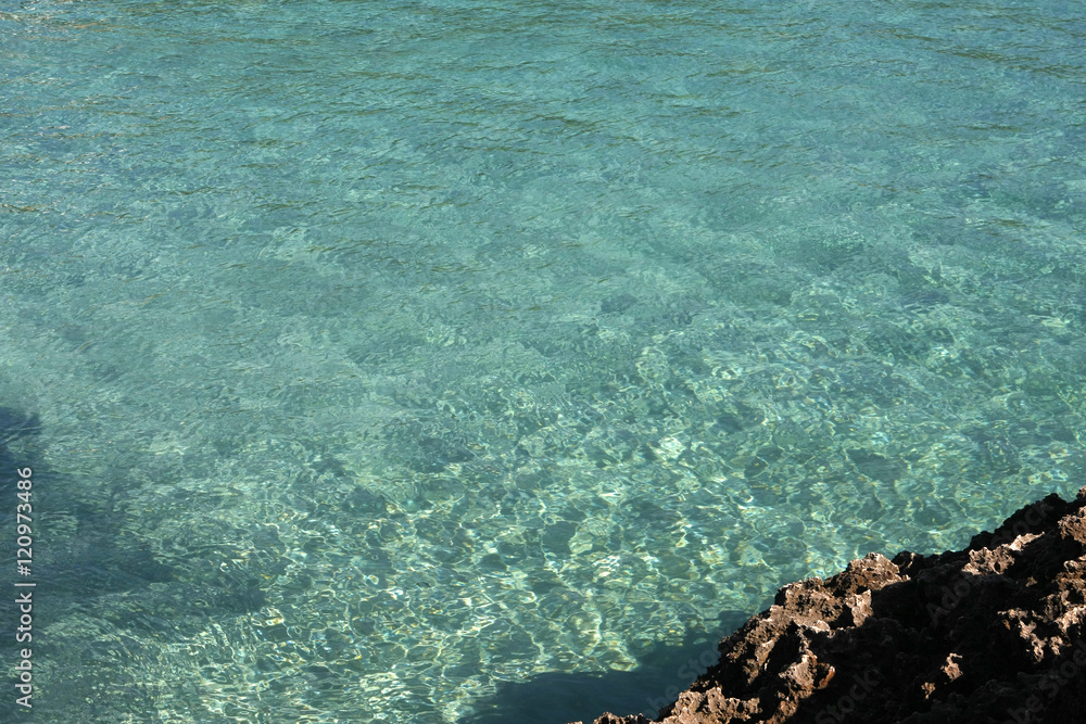 Obraz premium Felsenküste und Strand auf Mallorca