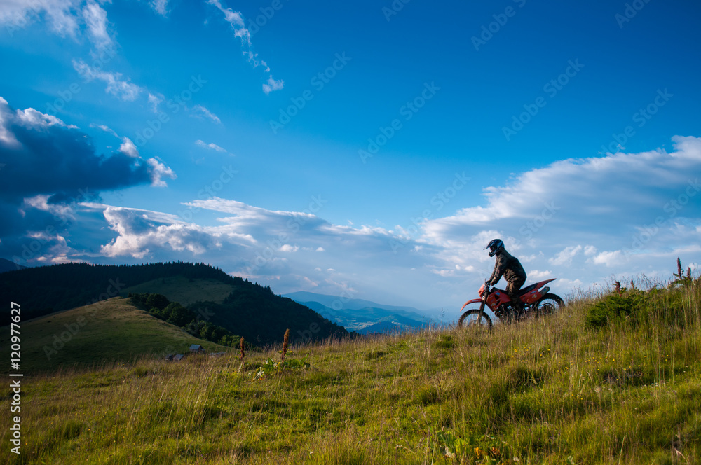 motorcyclists in the mountains2