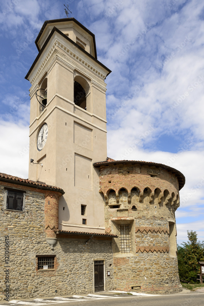 Obraz premium church and castle at Lerma , Italy