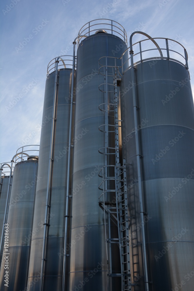 Silos Silos