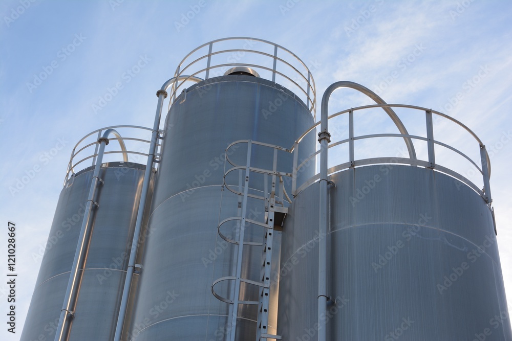 Silos Silos