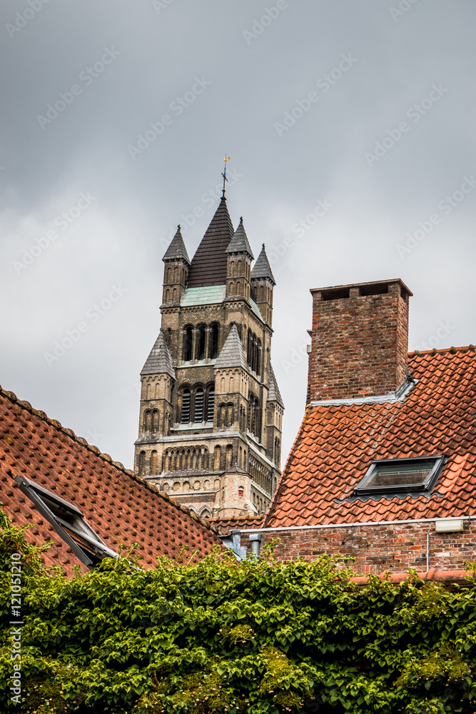 Clocher de la Cathédrale Saint-Sauveur de Bruges Clocher de la Cathédrale Saint-Sauveur de Bruges