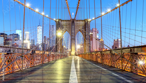 Brooklyn Bridge, NYC, nobody © TTstudio