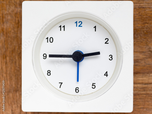 Series of the sequence of time on the simple white analog clock