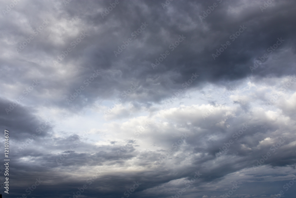 Fototapeta premium black clouds in the sky as the background