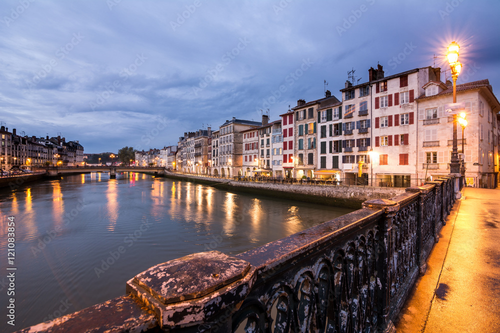 Naklejka premium peaceful village of bayonne, france