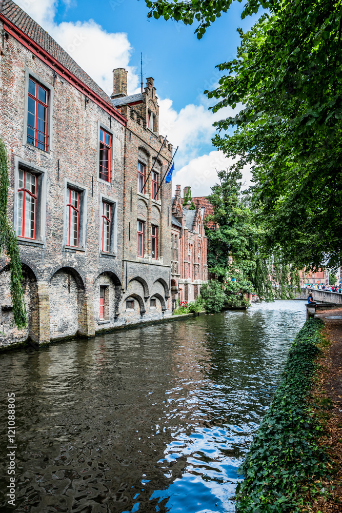 Fototapeta premium Bruges la Venise du Nord et ses canaux 