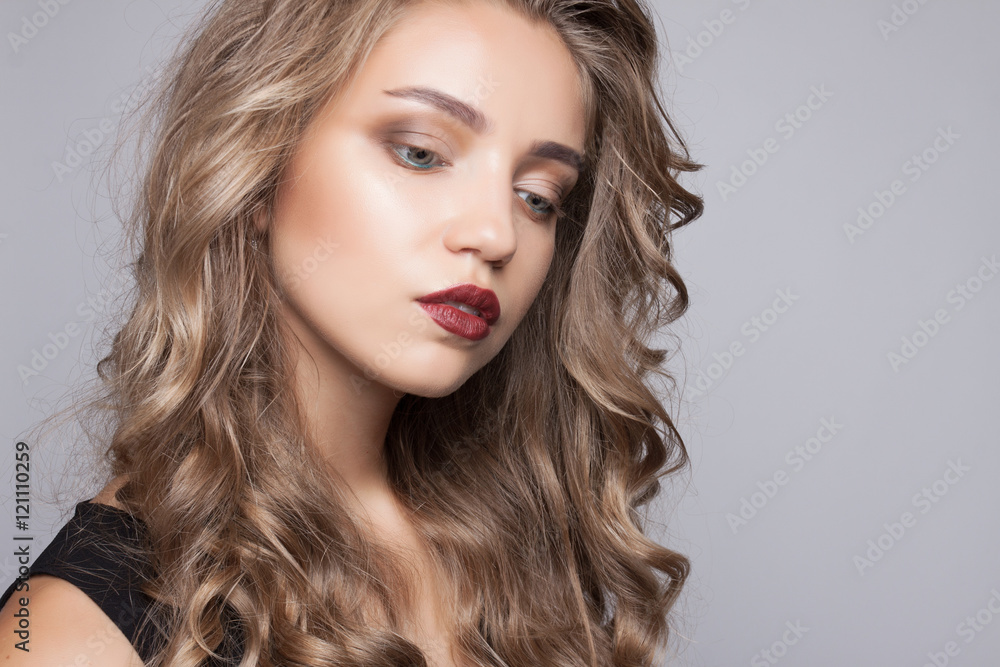 Fototapeta premium Portrait of beautiful sensual woman with elegant hairstyle. Perf