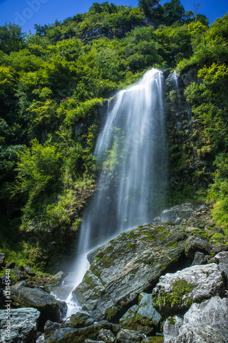 程野の滝 西滝（高知県いの町） © Yoshinori Okada
