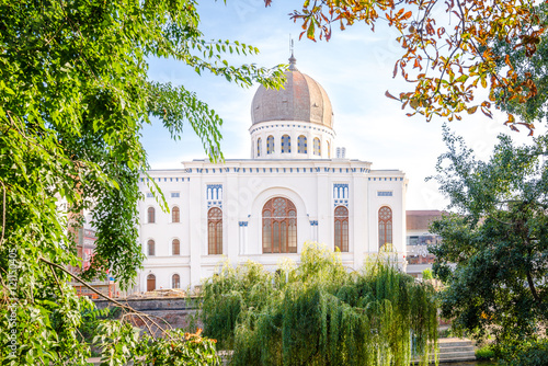 Vászonkép 9 September 2016 - Oradea, Romania: The Neolog Synagogue Zion, a jewsih temple b