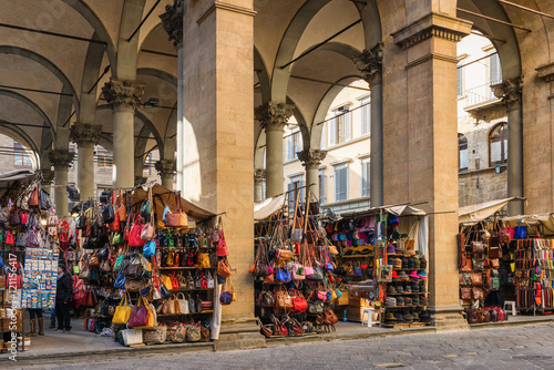 Obraz na płótnie Market with Leather Bags, Florence Italy, w salonie