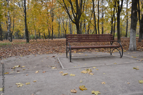 Bench in the autumn Park.