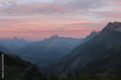 Sonnenuntergang in den Bergen © mg photo