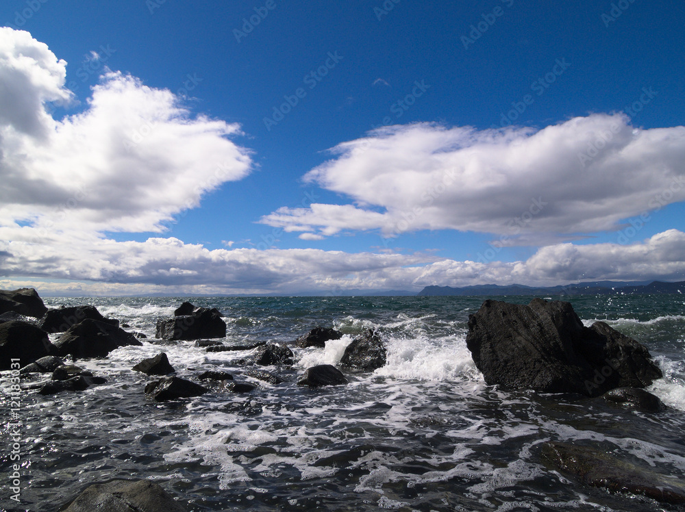 噴火湾 強い風と荒れた海 噴火湾 強い風と荒れた海