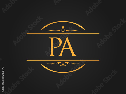 Luxurious Circle Ornament