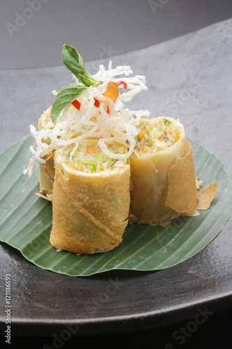 Veggie wraps with rice glass noodles
