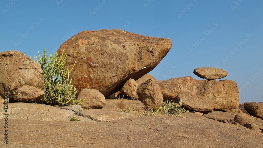 Big boulder in Hampi popular for bouldering