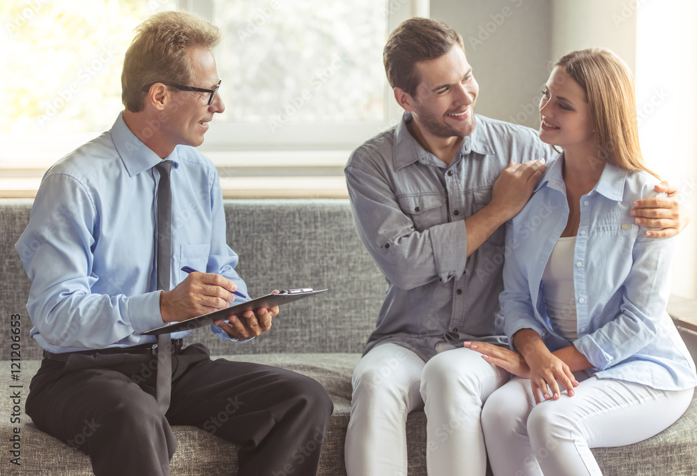 Couple at the psychotherapist Couple at the psychotherapist