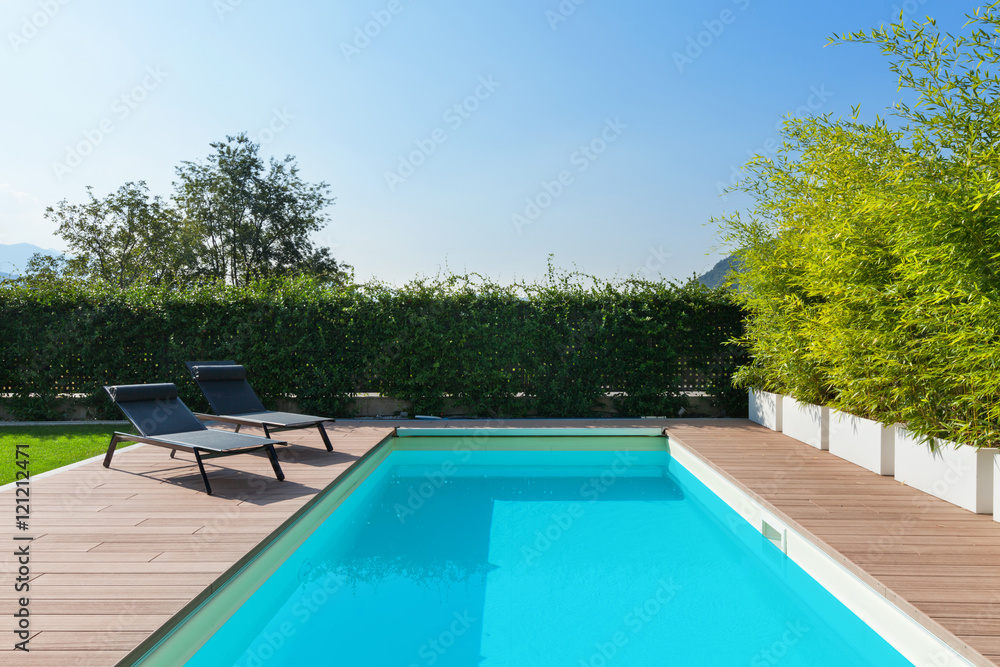 House with swimming pool, outdoors
