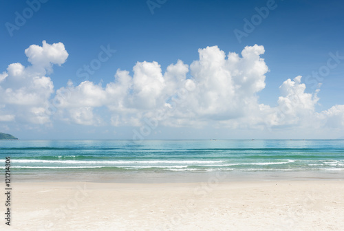 Beautiful blue ocean and tropical white sand beach © efired