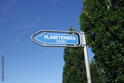 Fototapeta Naklejka Na Ścianę i Meble -  Planetenweg