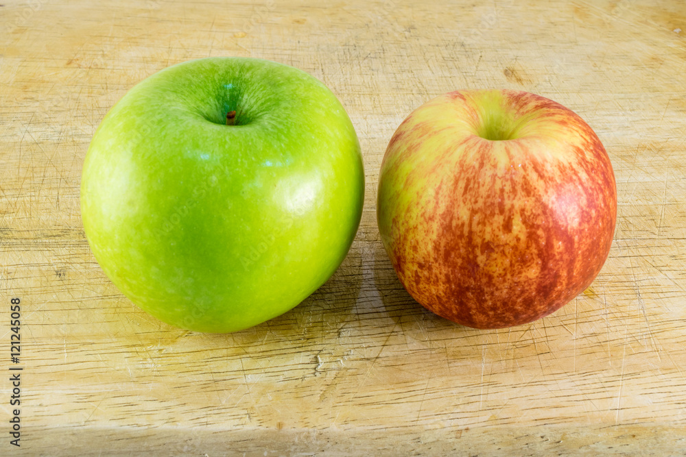 Apple Apple
