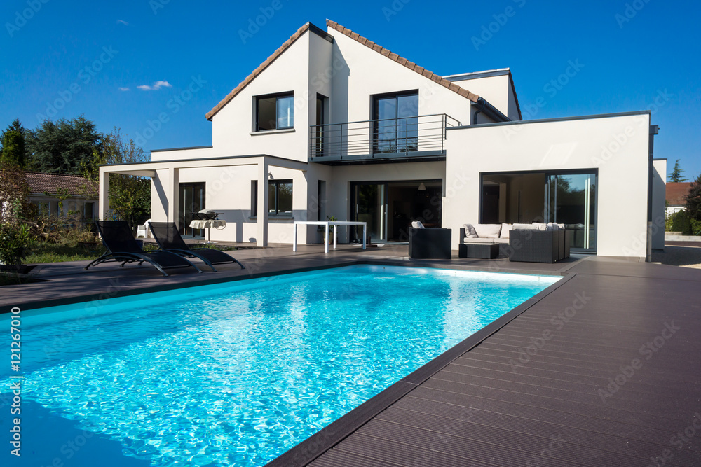 jolie villa avec piscine