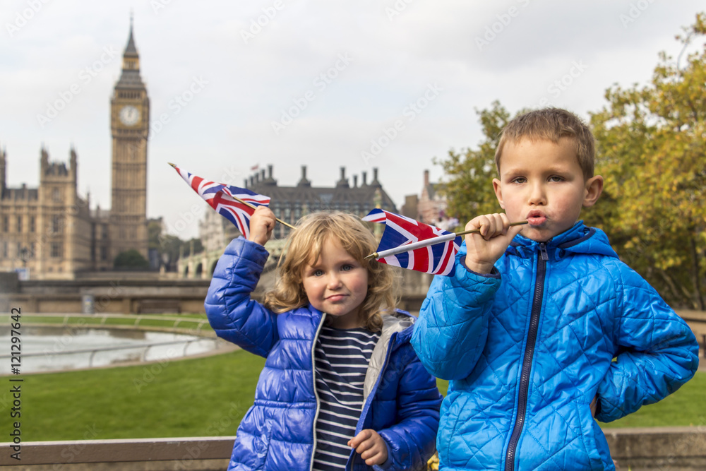 Fototapeta premium Dzieci w Londynie, Big Ben