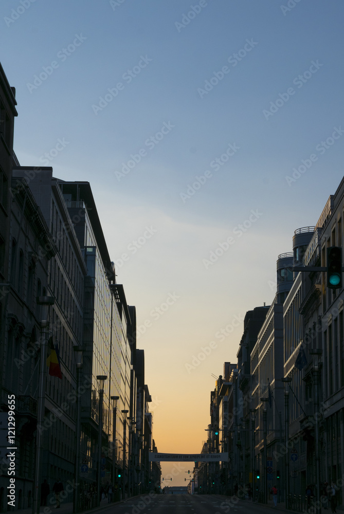 Obraz premium Rue de la Loi in Brussels with no car and no people with sunset,