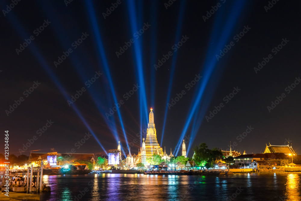 Lighting effects at Wat Arun Temple in the night, Bangkok, Thail